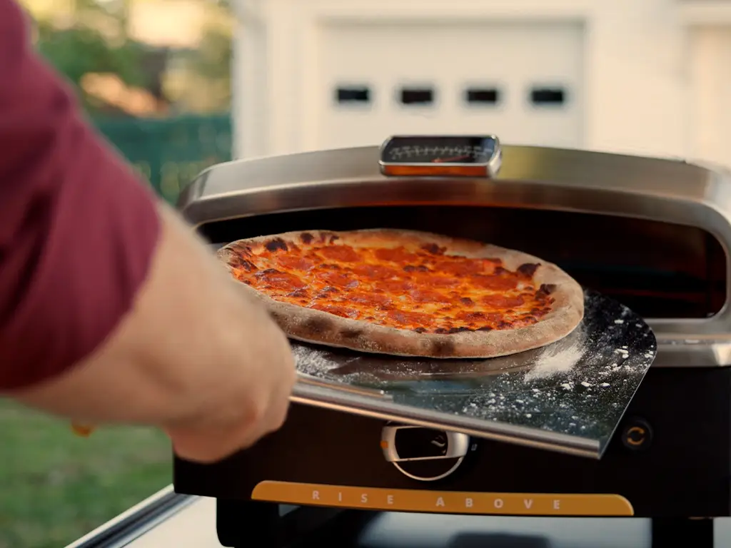 Halo Versa 16-Inch Propane Gas Powered Portable Pizza Oven with Rotating Cooking Stone - Image 5