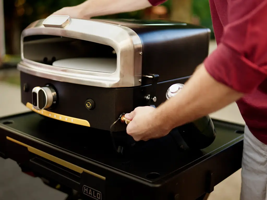 Halo Versa 16-Inch Propane Gas Powered Portable Pizza Oven with Rotating Cooking Stone - Image 7
