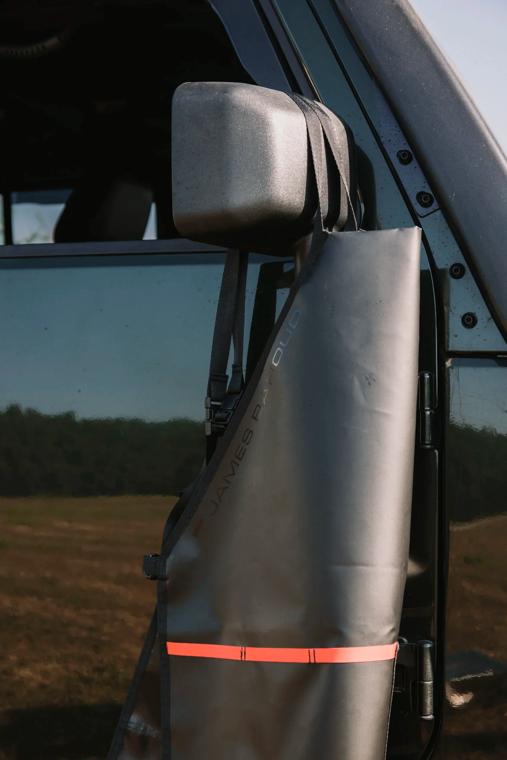 James Baroud Apron - Image 8