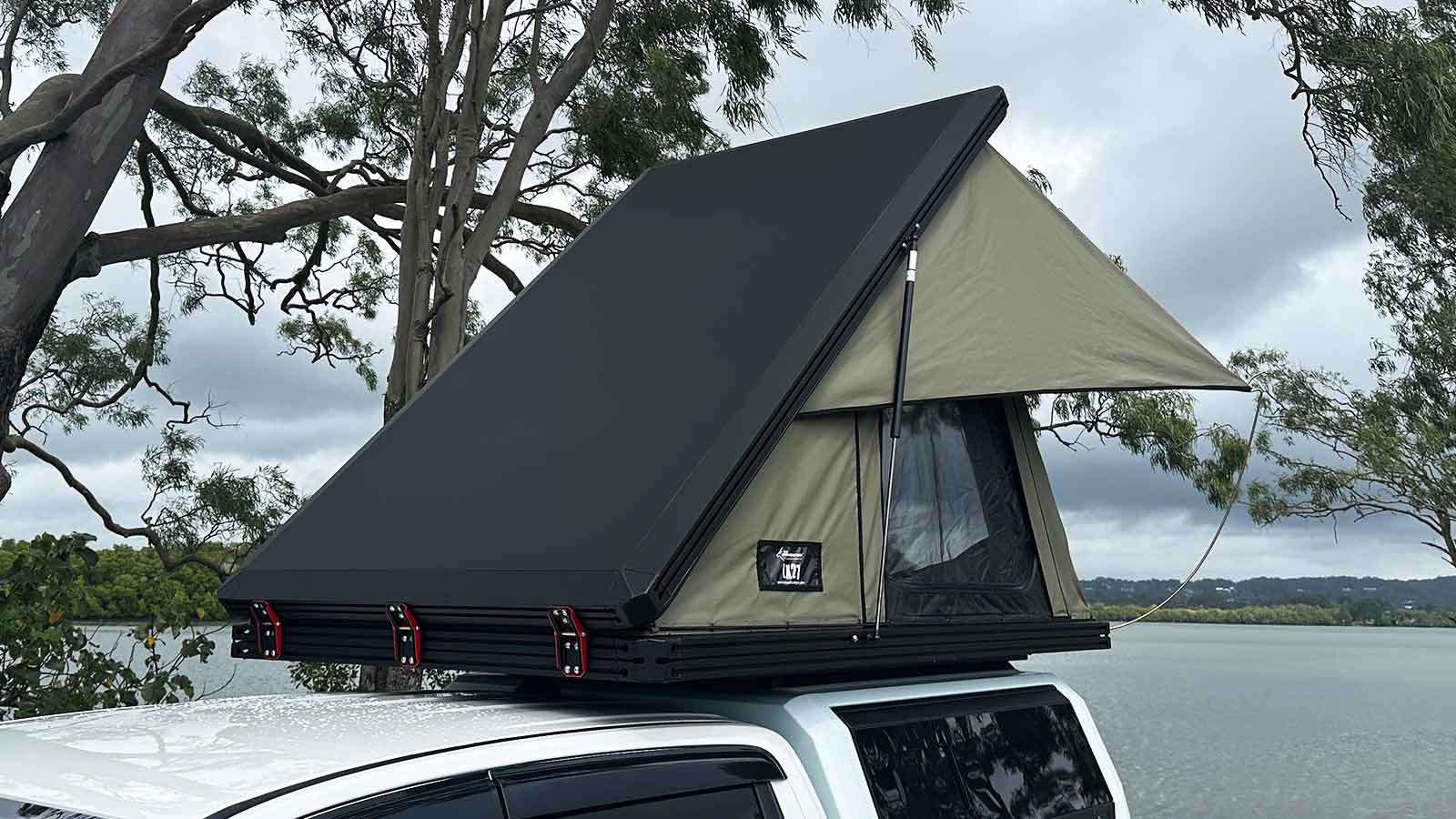 The Bush Company LX27 Clamshell Rooftop Tent - Image 4