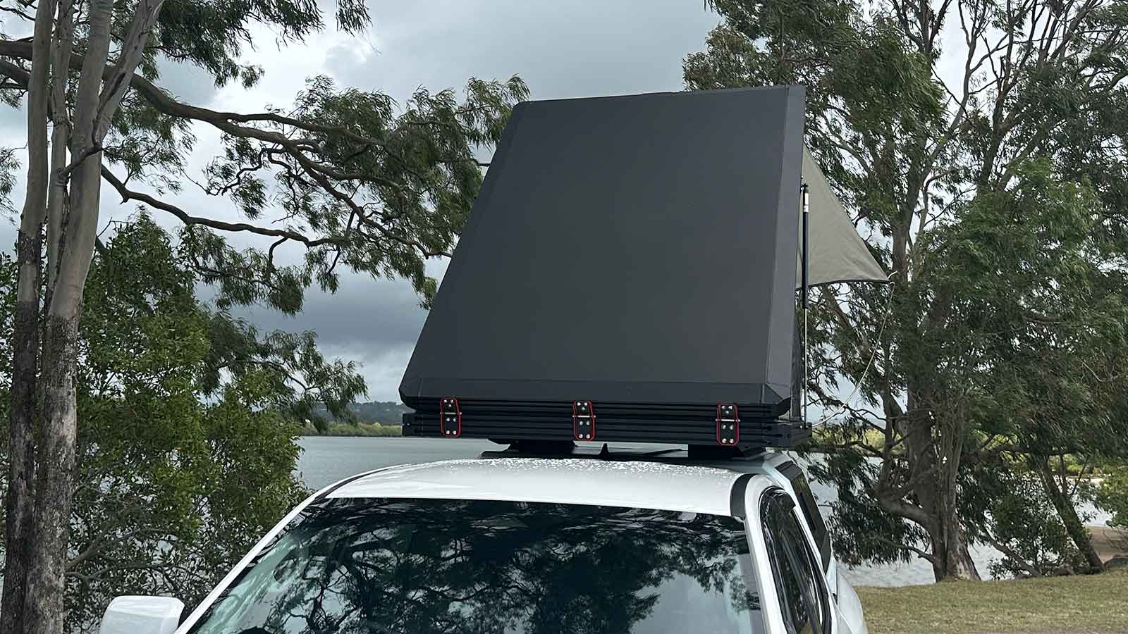 The Bush Company LX27 Clamshell Rooftop Tent - Image 5