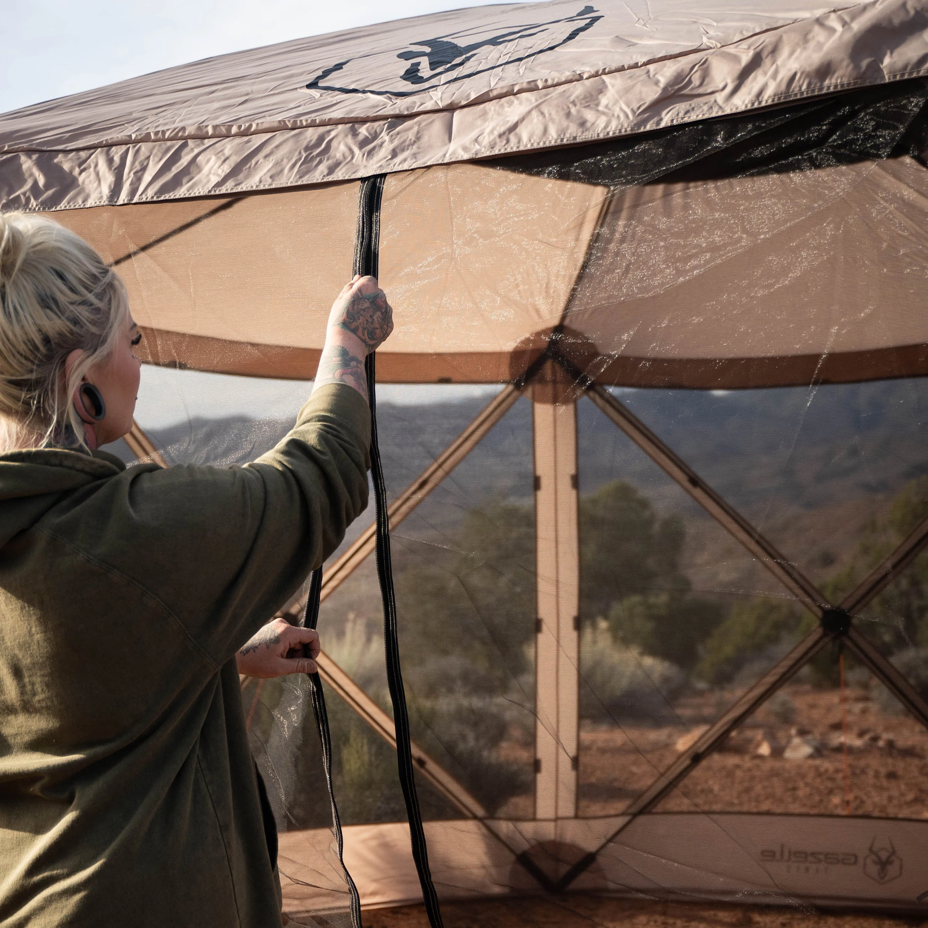Gazelle G6 6-Sided Portable Gazebo with TriTech Mesh - Image 6
